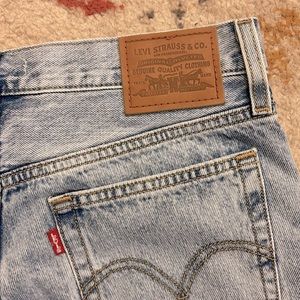 Levi’s Wedgie Straight Fit